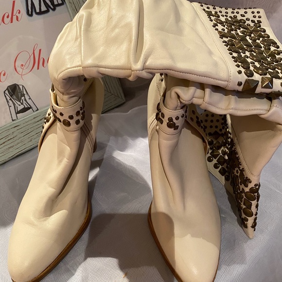 Genuine Leather Boots - Picture 3 of 7